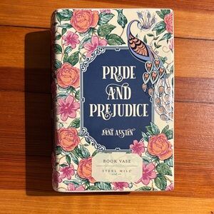 NWT Floral Pride and Prejudice Book Vase
